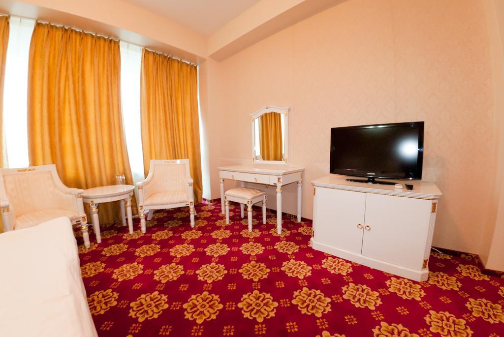 Complex Aristrocratos Mamaia Exterior foto